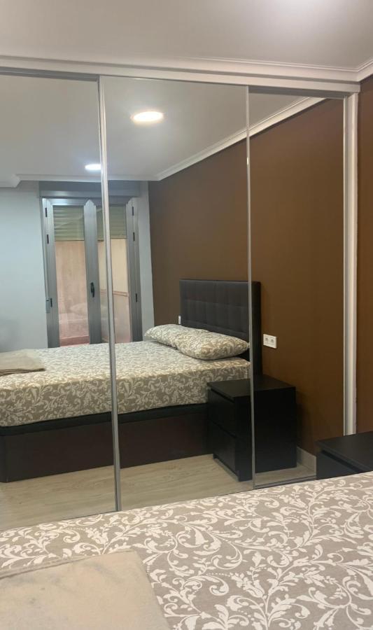 Apartamento Deluxe, 4 Habitaciones, Parking Мадрид Екстер'єр фото