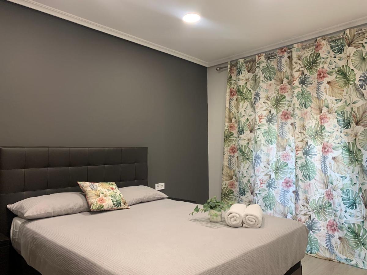Apartamento Deluxe, 4 Habitaciones, Parking Мадрид Екстер'єр фото
